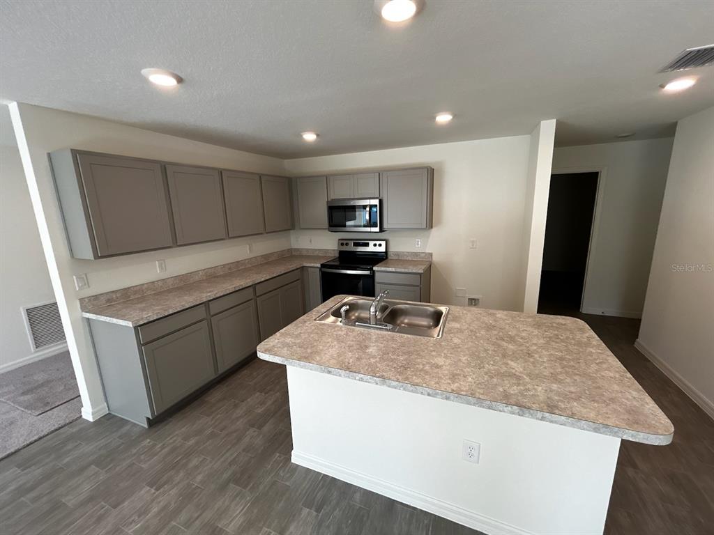 9 SLIPPERY ROCK PLACE, PALM COAST, FL — photo 3 of 11