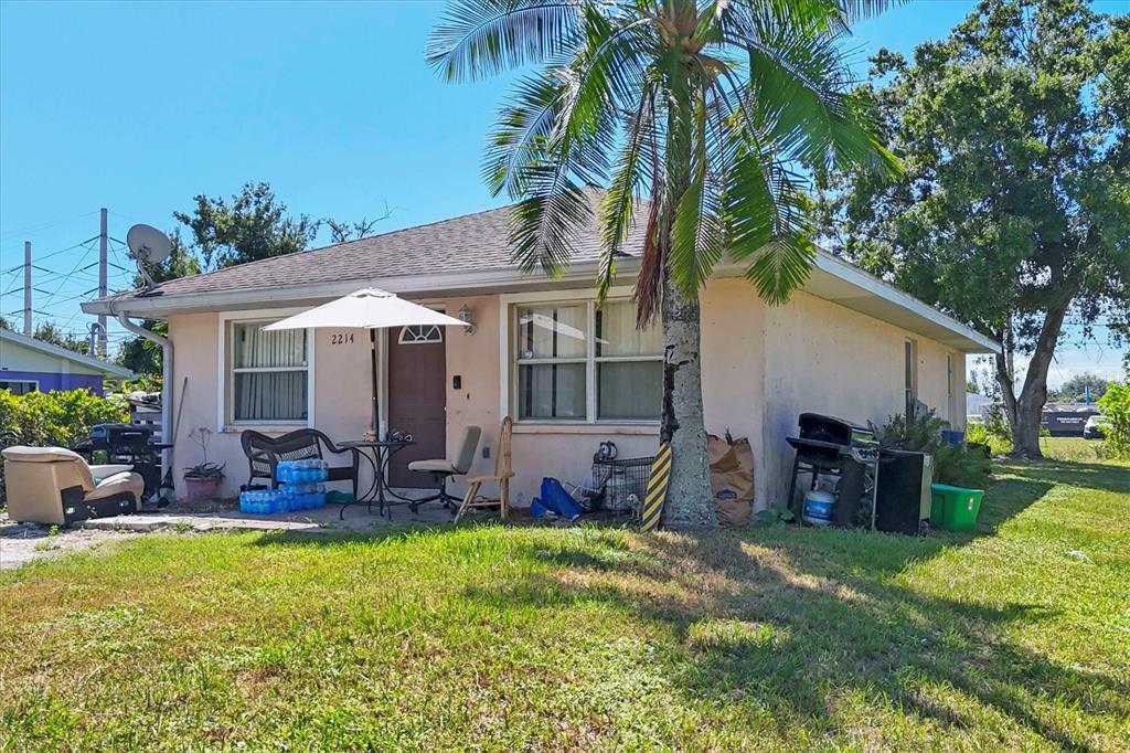 2214 PARK ROAD