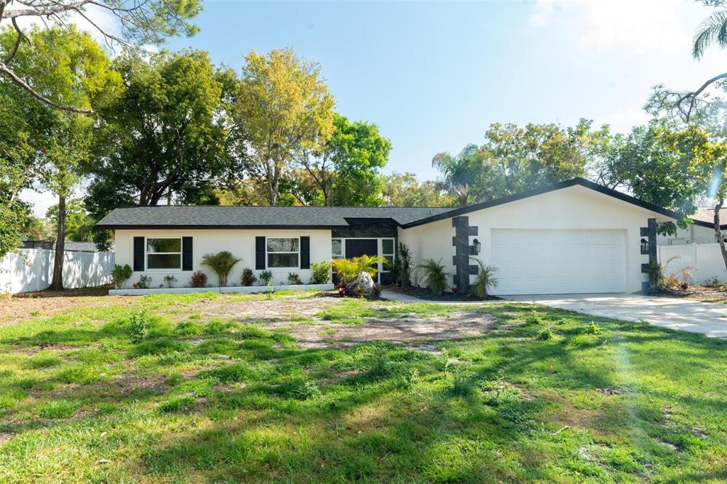 1331 VIEWTOP DRIVE