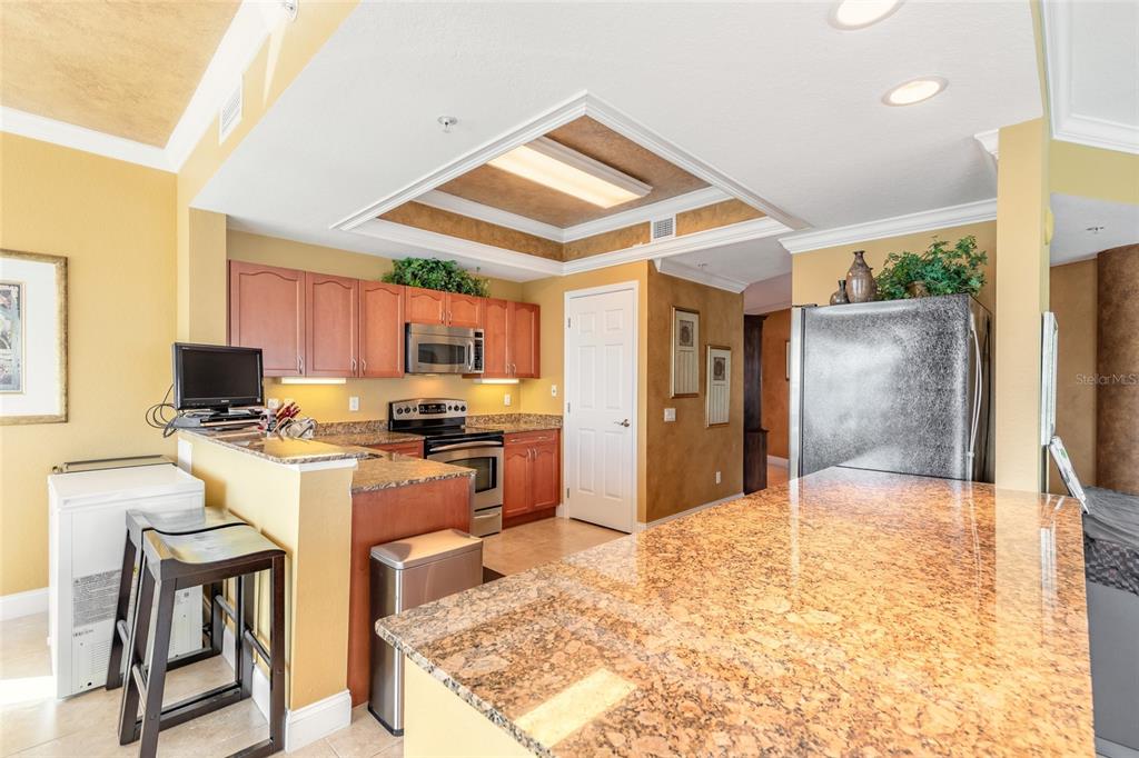 2 OCEANS WEST BOULEVARD UNIT 700, DAYTONA BEACH SHORES, FL — photo 4 of 65