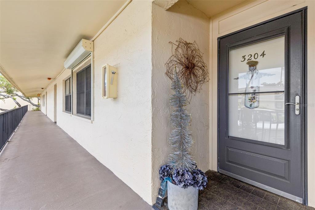 12300 VONN ROAD UNIT 3204, LARGO, FL — photo 4 of 30