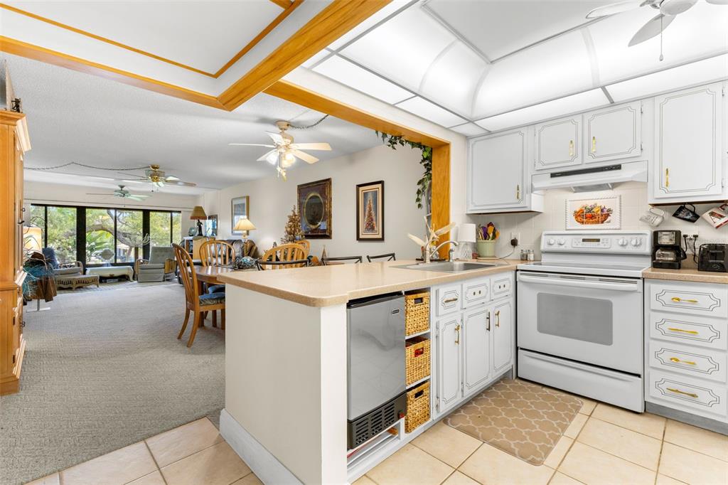 12300 VONN ROAD UNIT 3204, LARGO, FL — photo 5 of 30
