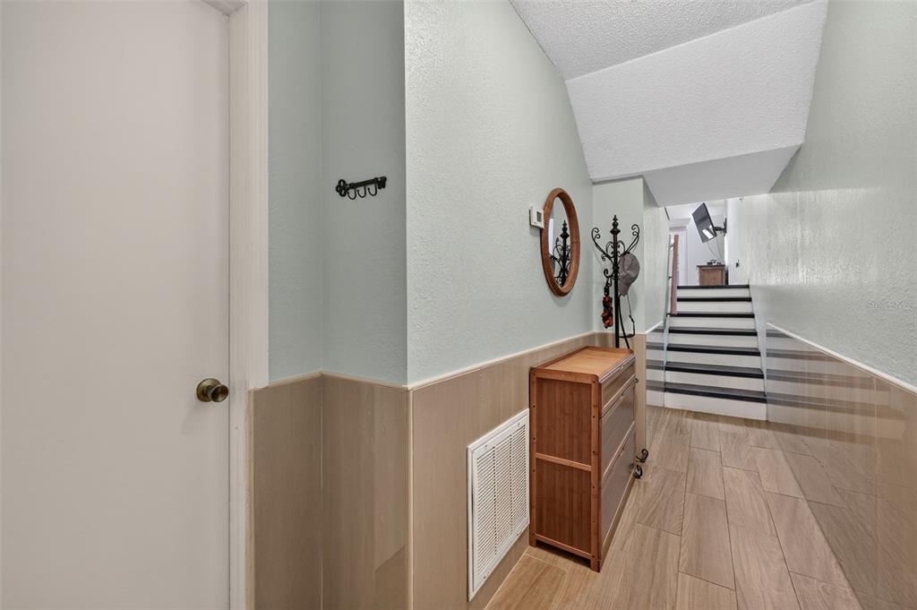 6492 92ND PLACE N UNIT 302, PINELLAS PARK, FL — photo 5 of 30