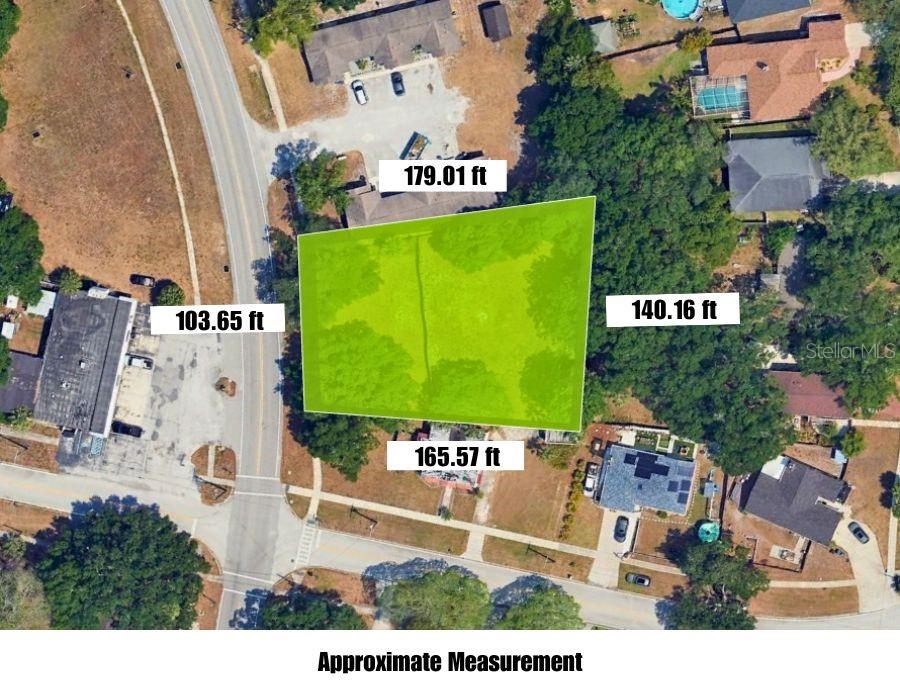 This is an aerial map showing the approximate dimensions of a rectangular plot of land — ST PETERSBURG DRIVE, OLDSMAR, FL