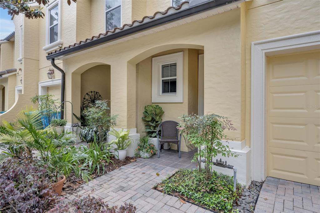 1321 BENEVOLENT STREET