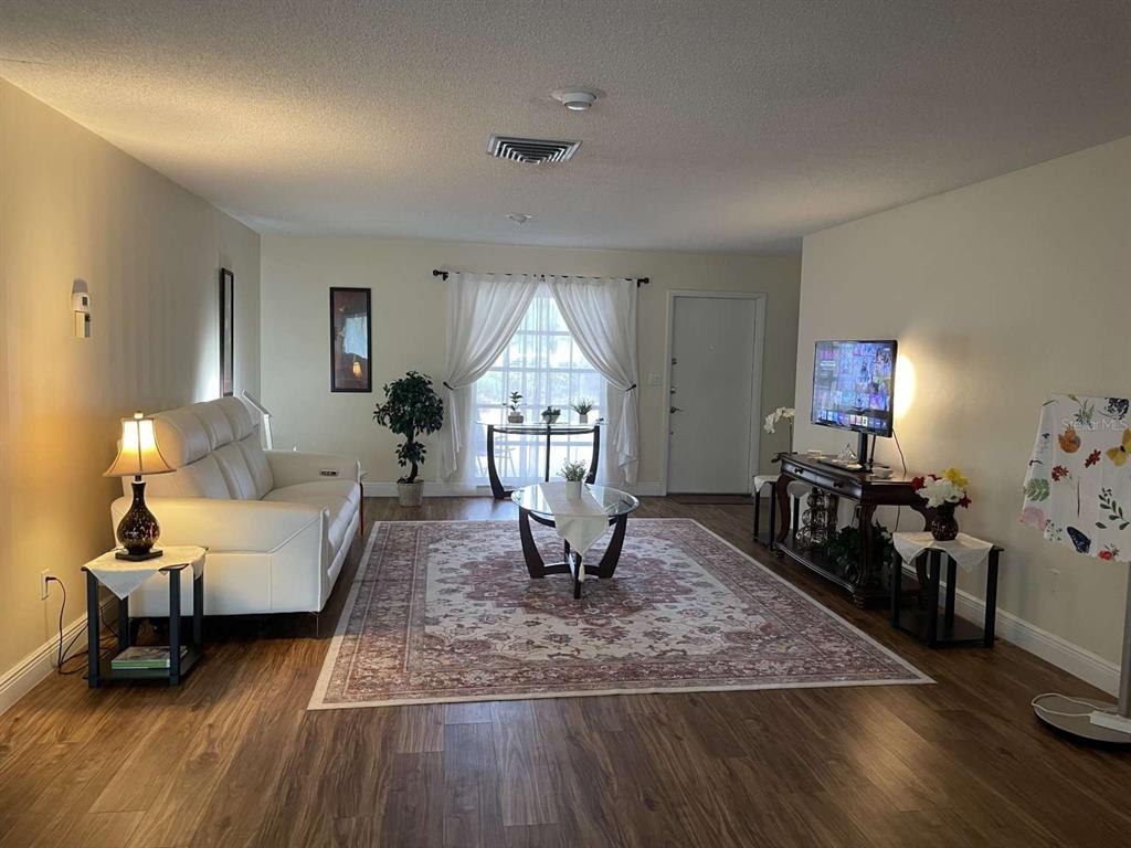 5624 PALM AIRE DRIVE UNIT V105, SARASOTA, FL — photo 5 of 18