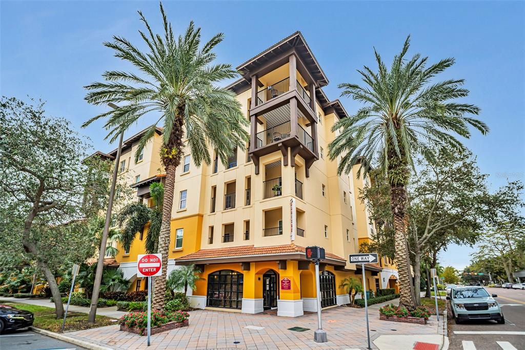 100 4TH AVENUE S UNIT 216