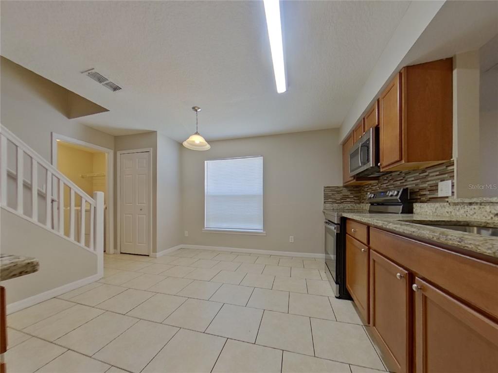 10 JETT LOOP, APOPKA, FL — photo 5 of 21