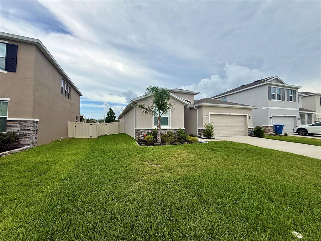 7611 ODESSA COURT, BROOKSVILLE, FL — photo 4 of 30