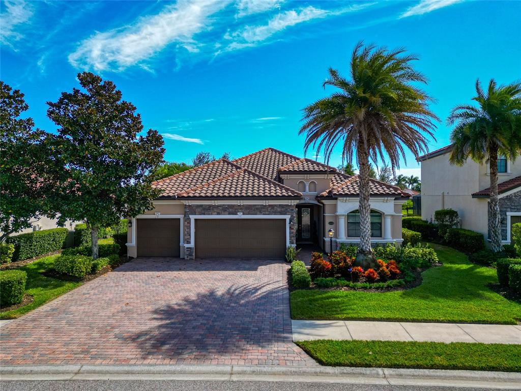 13026 RAMBLEWOOD TRAIL