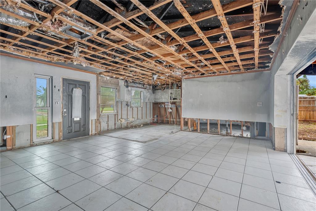 6320 FAIRWAY BOULEVARD, APOLLO BEACH, FL — photo 5 of 10