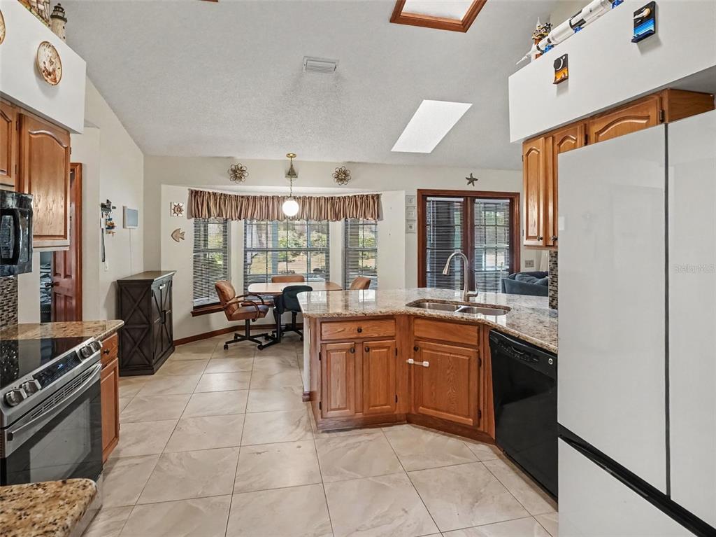 920 HAMILTON AVENUE, ORANGE CITY, FL — photo 3 of 30