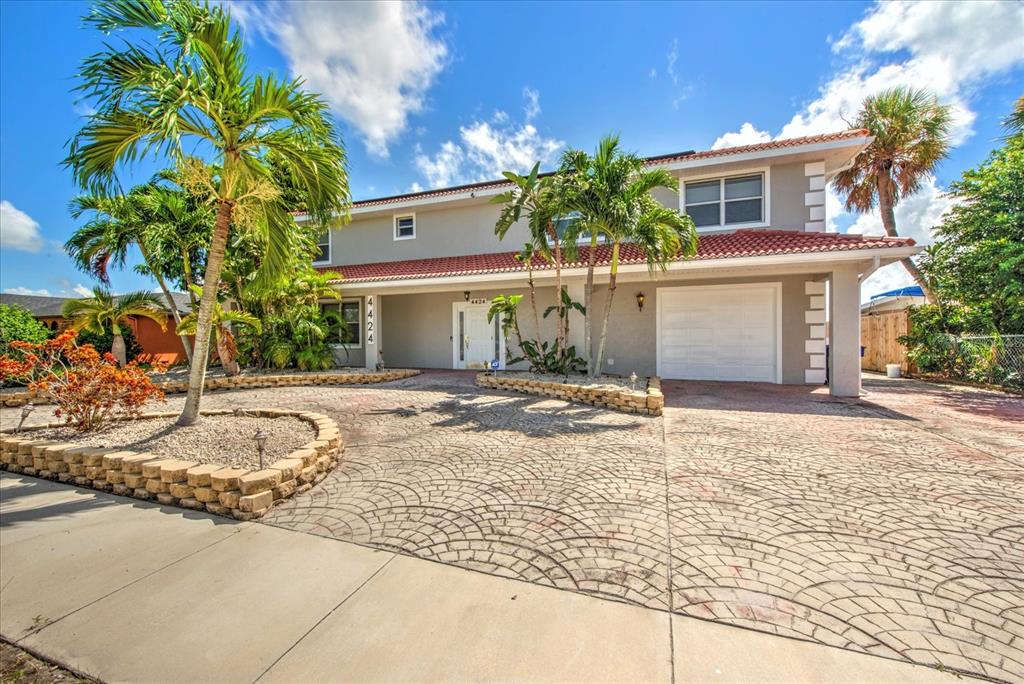 4424 N CANAL CIRCLE, NORTH FORT MYERS, FL — photo 3 of 30