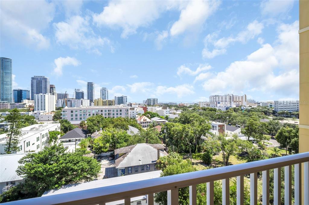 316 8TH STREET S UNIT 703, ST PETERSBURG, FL — photo 4 of 30