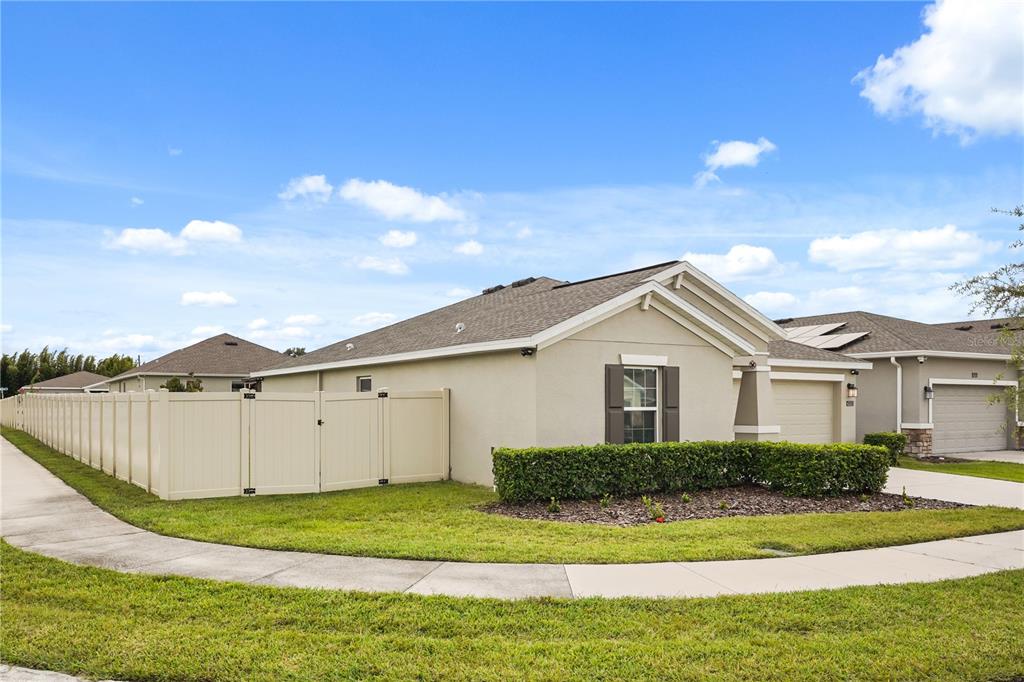 4260 GREEN GABLES PLACE, KISSIMMEE, FL — photo 2 of 30