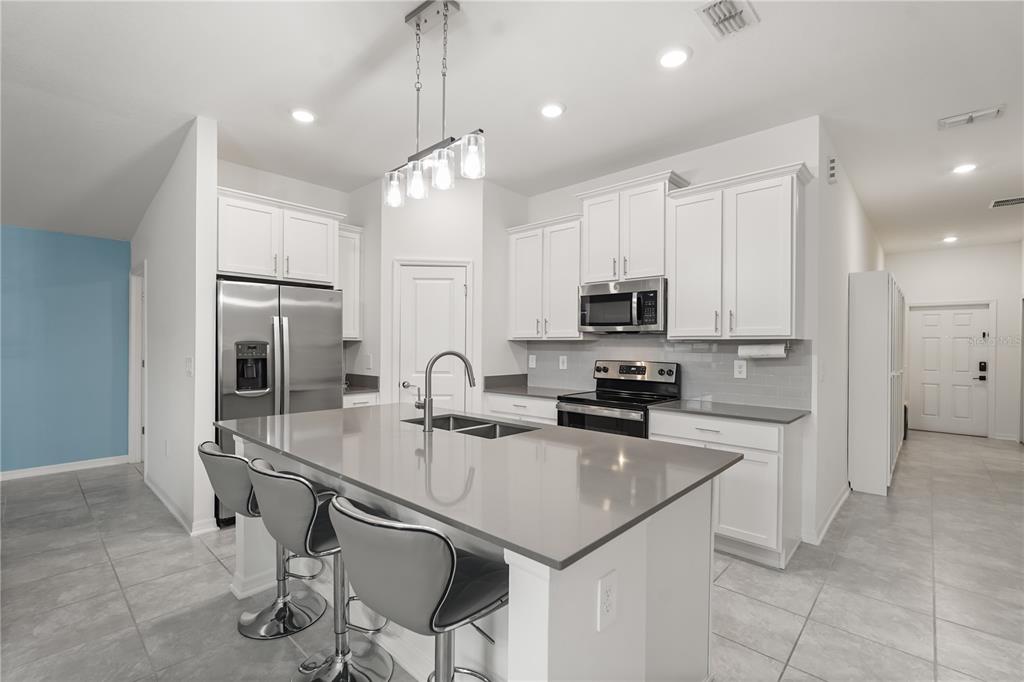 4260 GREEN GABLES PLACE, KISSIMMEE, FL — photo 5 of 30