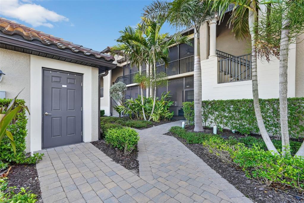 5685 PALMER CIRCLE UNIT 202, BRADENTON, FL — photo 4 of 30
