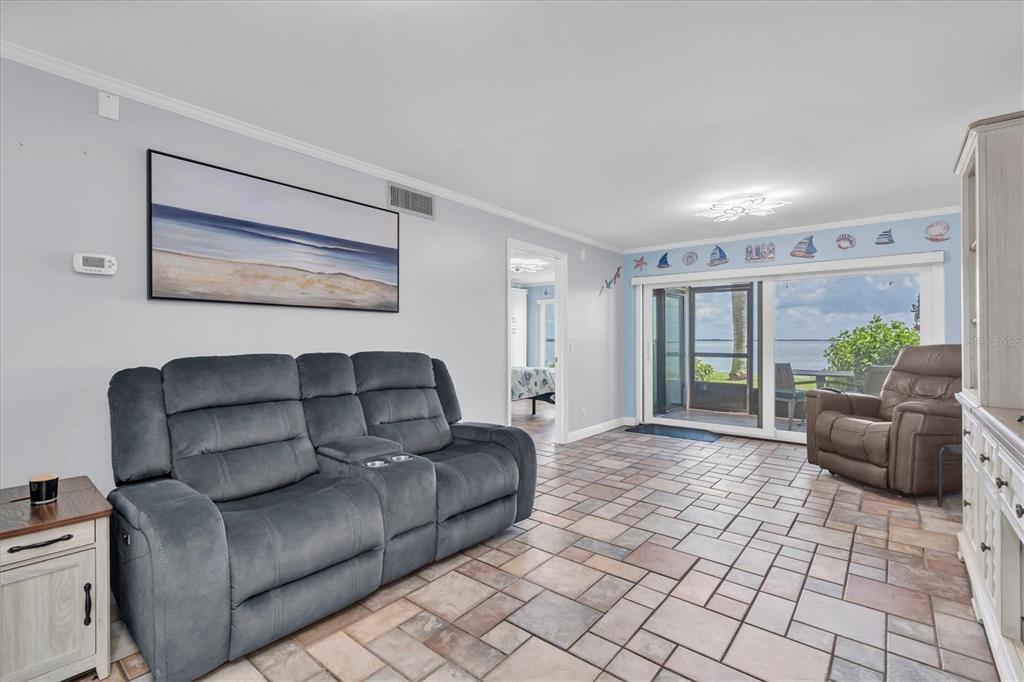 6372 PALMA DEL MAR BOULEVARD S UNIT 111, ST PETERSBURG, FL — photo 4 of 30