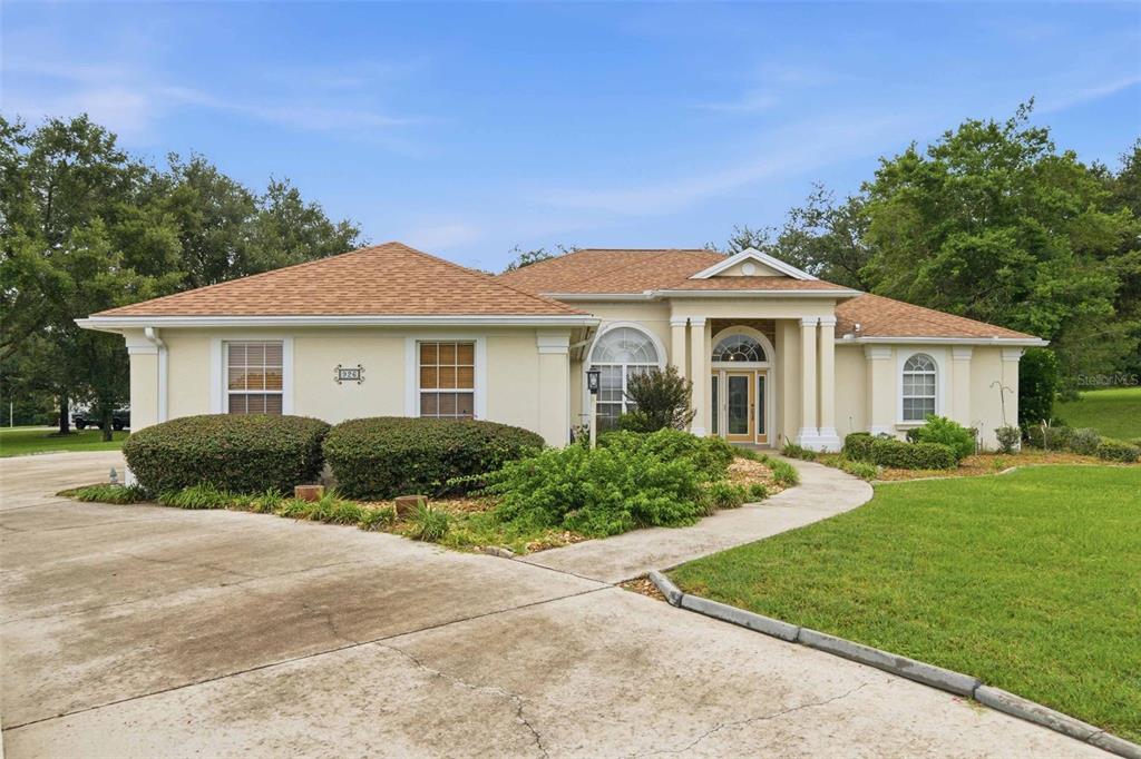 926 E TRIPLE CROWN LOOP