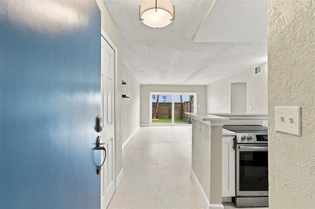 17035 GULF BOULEVARD UNIT 107, NORTH REDINGTON BEACH, FL — photo 4 of 30