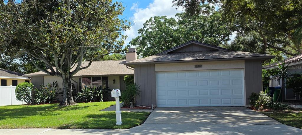 10617 SEMINOLE FOREST STREET E, SEMINOLE, FL — photo 2 of 30
