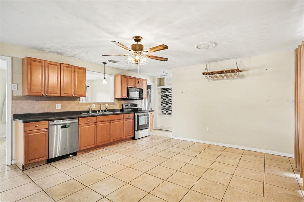 2608 PEPPER AVE, MELBOURNE, FL — photo 5 of 27