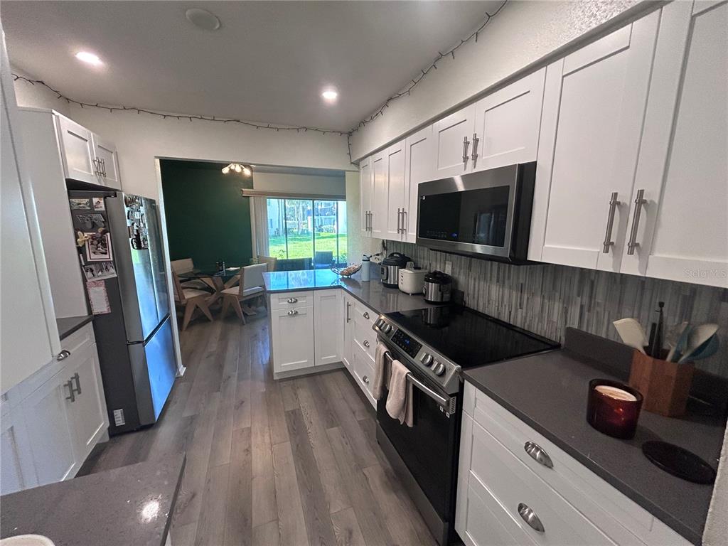 4401 S SEMORAN BOULEVARD UNIT 4, ORLANDO, FL — photo 4 of 23