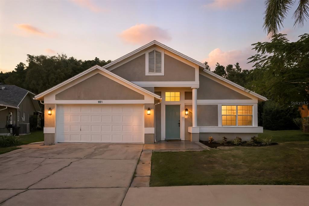 921 LINN HARBOR COURT