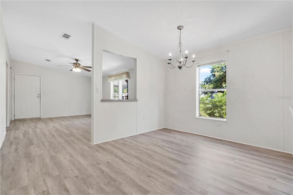 4755 BUNTING AVENUE, ORLANDO, FL — photo 4 of 25