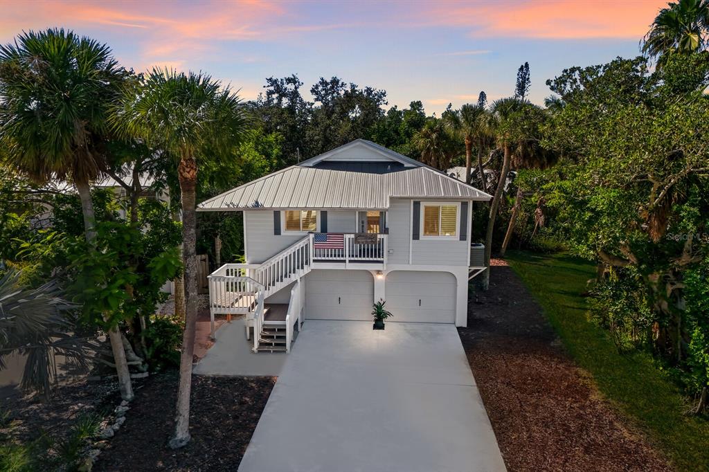 221 ISLAND CIRCLE