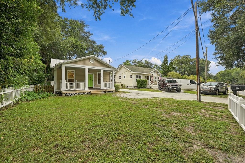 1242 NEW YORK AVENUE, DUNEDIN, FL — photo 2 of 30