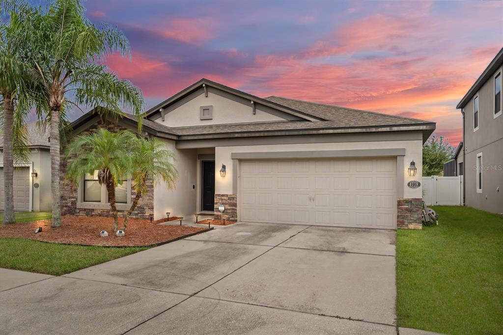 4739 WOODS LANDING LANE