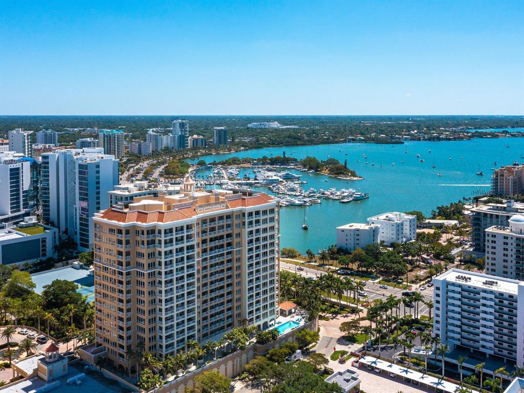 35 WATERGATE DRIVE UNIT 906