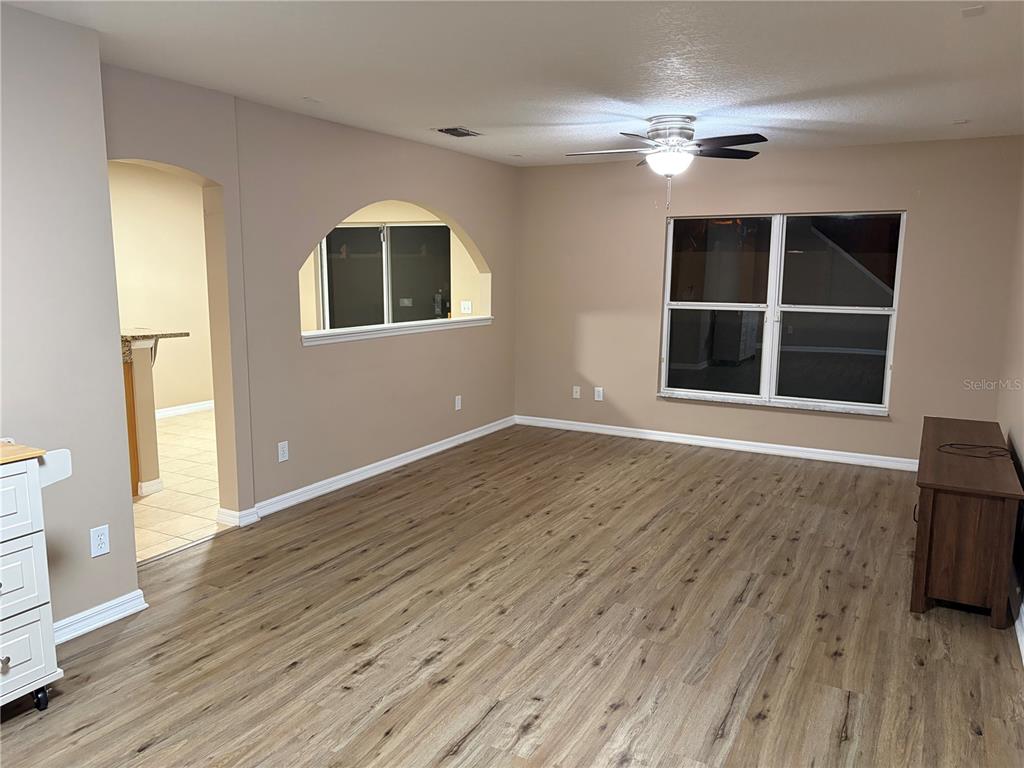 2017 PORTCASTLE CIRCLE, WINTER GARDEN, FL — photo 3 of 12