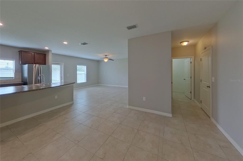 4920 REFLECTING POND CIRCLE, WIMAUMA, FL — photo 3 of 21