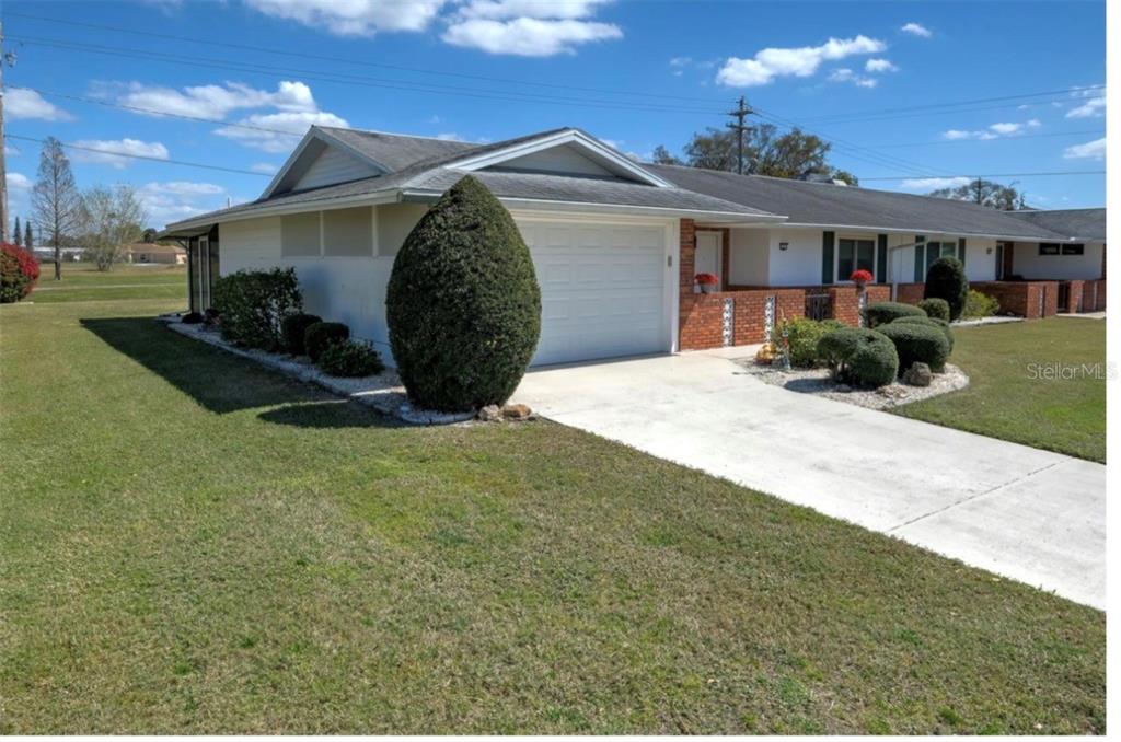 1411 N PEBBLE BEACH BOULEVARD, SUN CITY CENTER, FL — photo 4 of 20