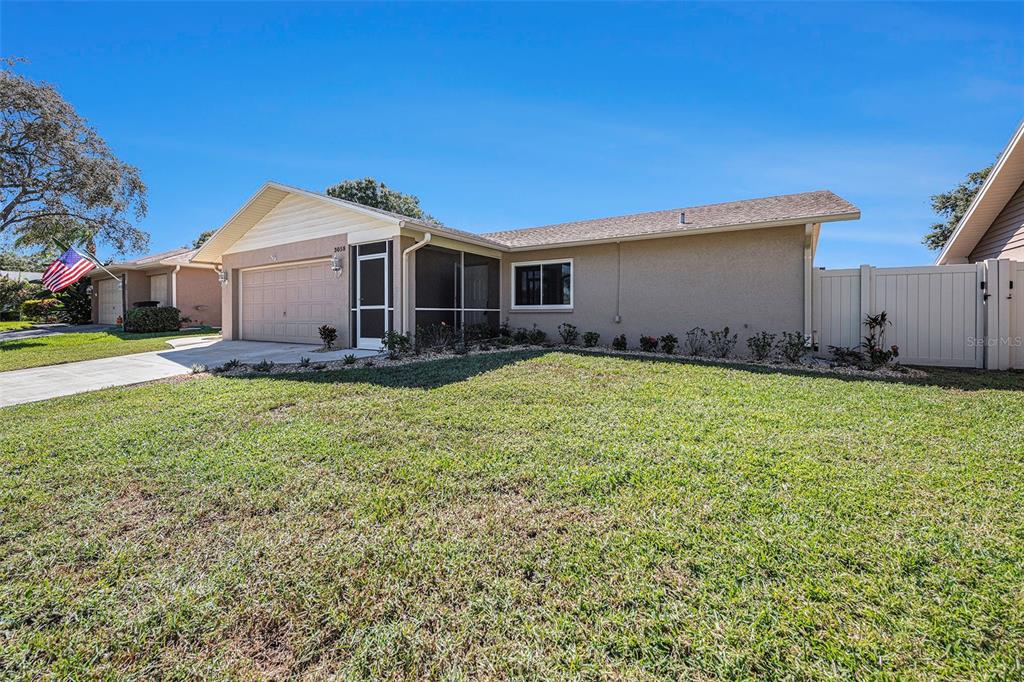 3058 HIDDEN HILLS DRIVE, PALM HARBOR, FL — photo 2 of 23