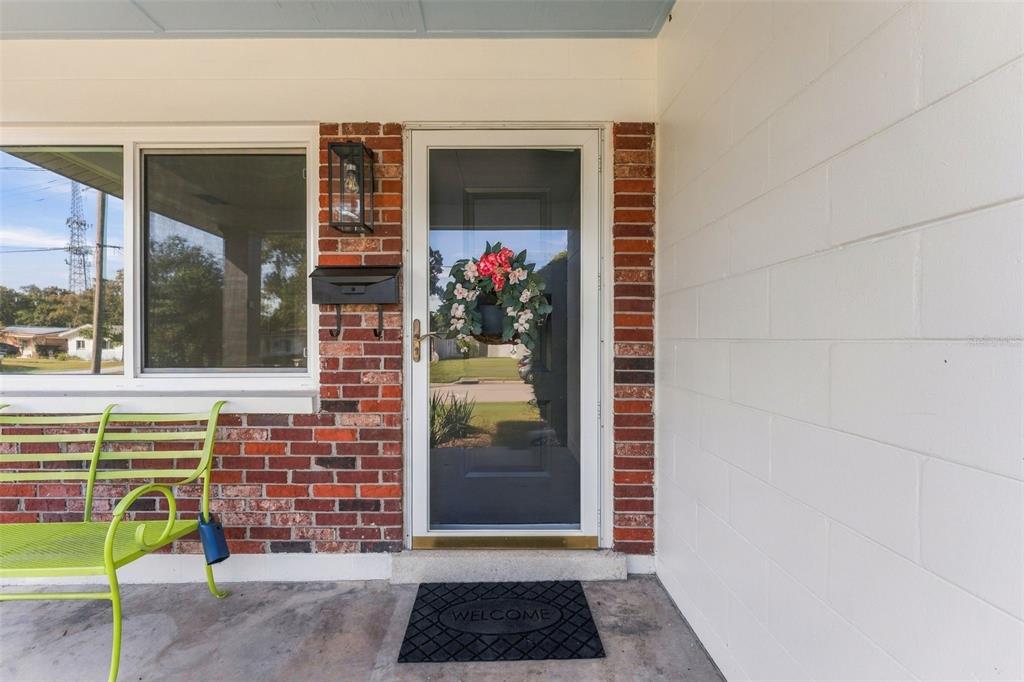 2116 W MINNEHAHA STREET, TAMPA, FL — photo 2 of 30