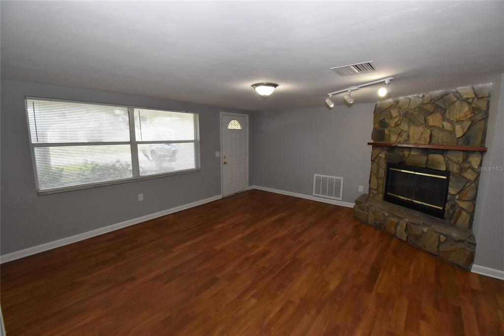 3212 BLUE BIRD DRIVE, HOLIDAY, FL — photo 5 of 24