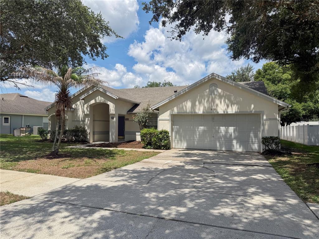 878 HIGH POINTE CIRCLE