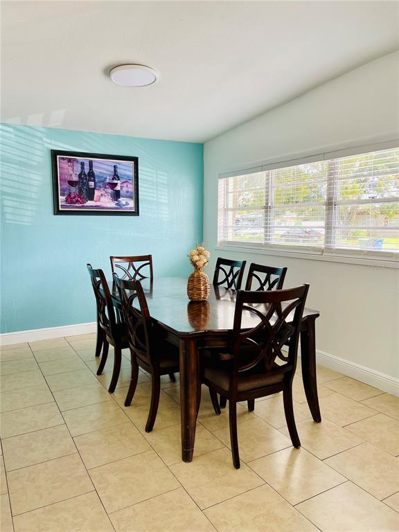 2307 W HAMILTON AVENUE, TAMPA, FL — photo 5 of 26