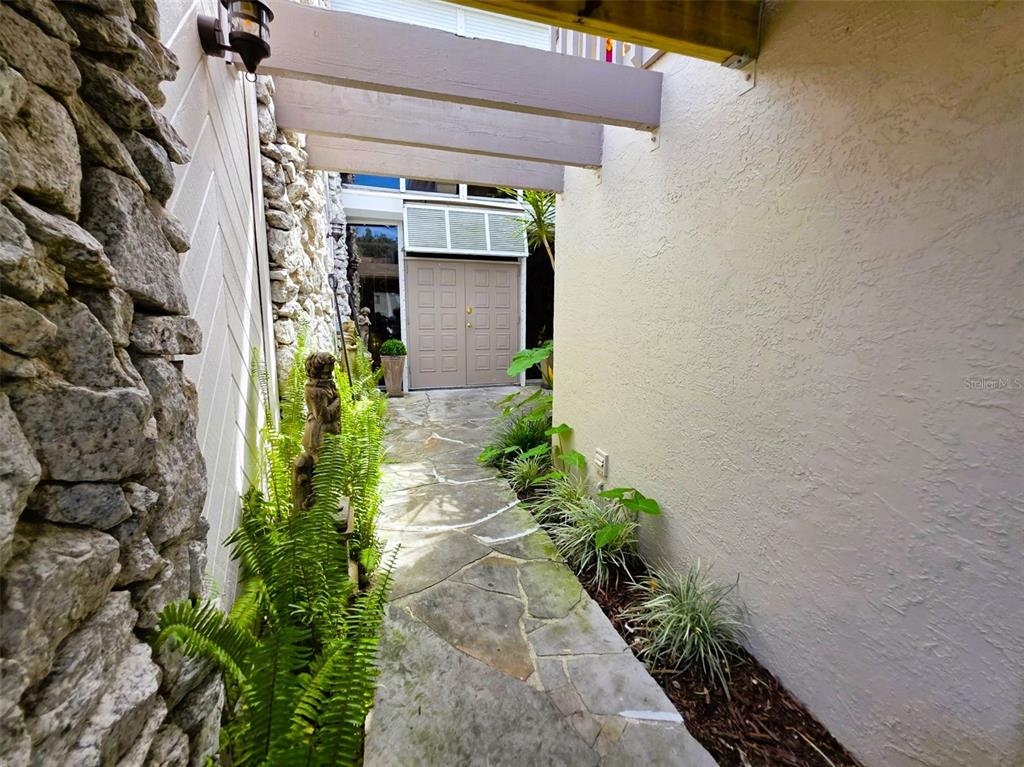 1778 SAMURAI POINT UNIT Q4, LUTZ, FL — photo 4 of 30