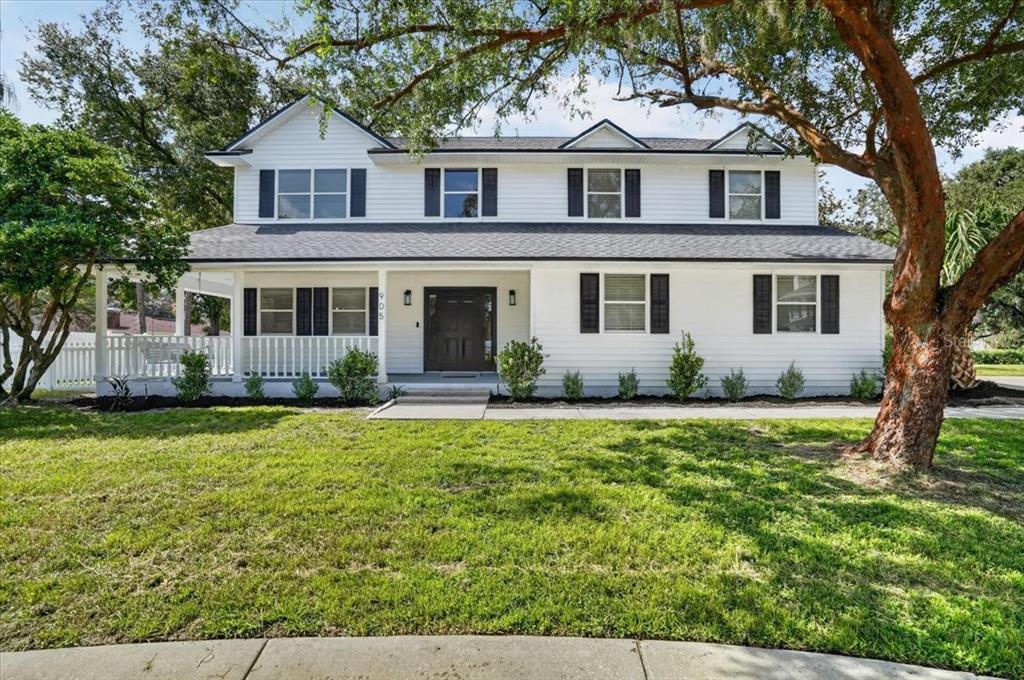 905 JOHN HUNTER COURT