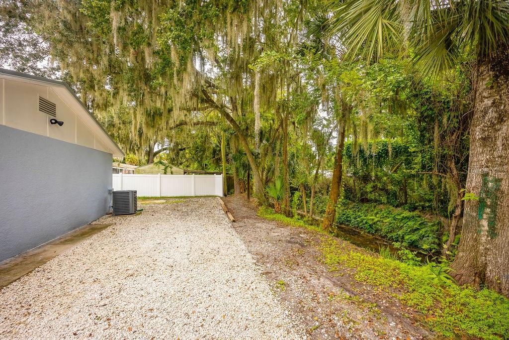 2229 MANGO TREE DRIVE, EDGEWATER, FL — photo 5 of 26