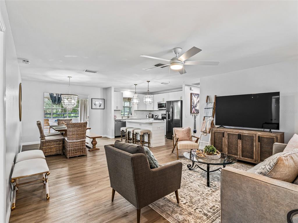 202 JUAREZ WAY, THE VILLAGES, FL — photo 3 of 30