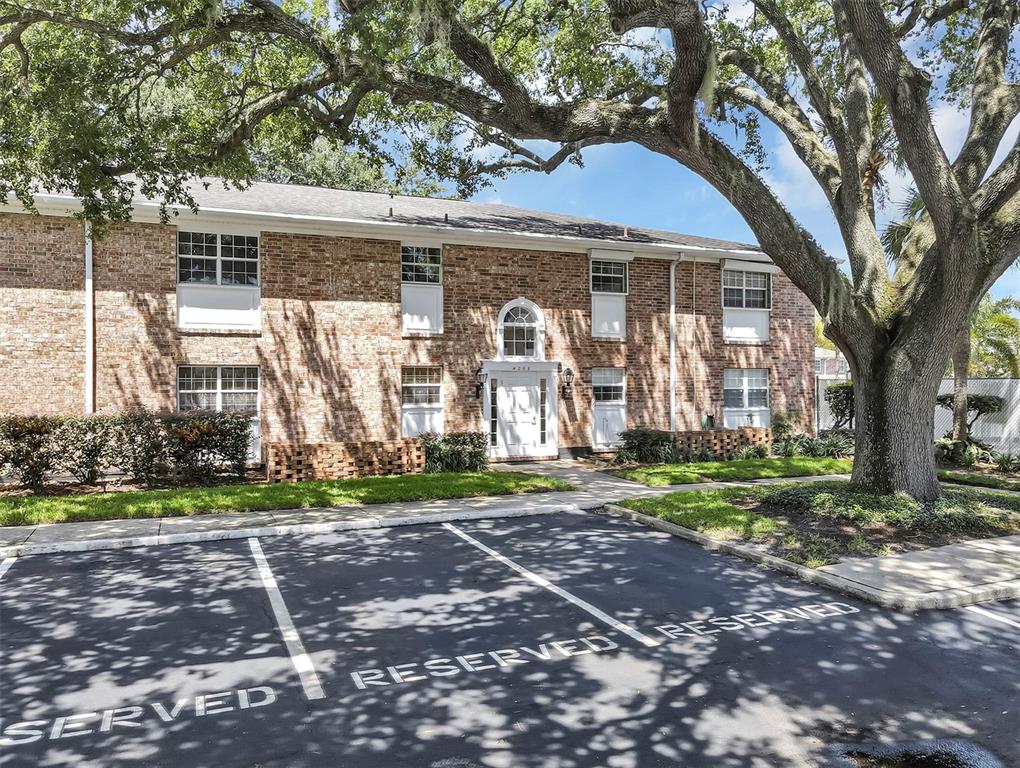 4268 LAKE UNDERHILL ROAD UNIT C