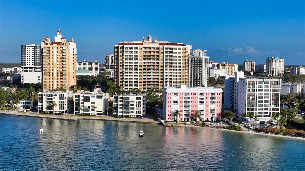 35 WATERGATE DRIVE UNIT 806