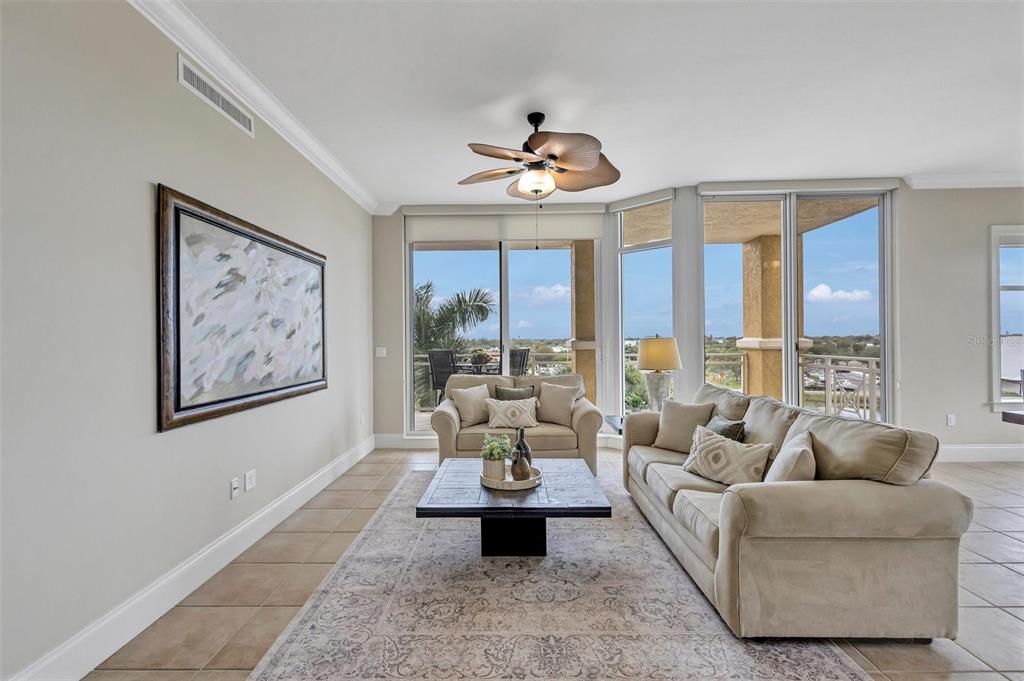 140 RIVIERA DUNES WAY UNIT 306, PALMETTO, FL — photo 5 of 30