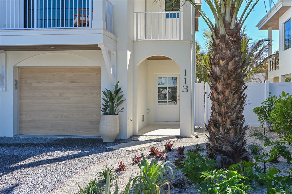 113 PALMETTO AVENUE, ANNA MARIA, FL — photo 3 of 30