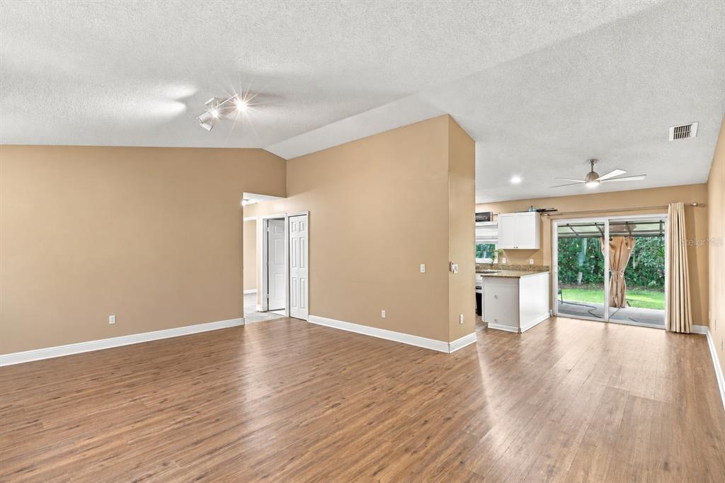 2992 INCA COURT, DELTONA, FL — photo 2 of 33